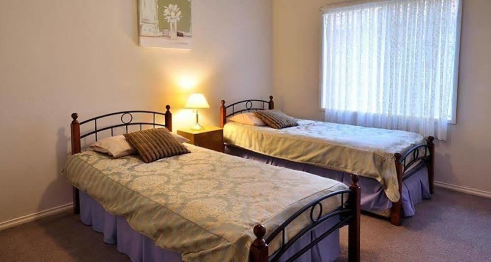 All Seasons Port Elliot Holiday House Bagian luar foto