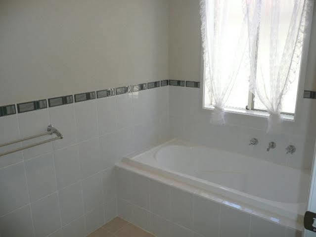 All Seasons Port Elliot Holiday House Bagian luar foto
